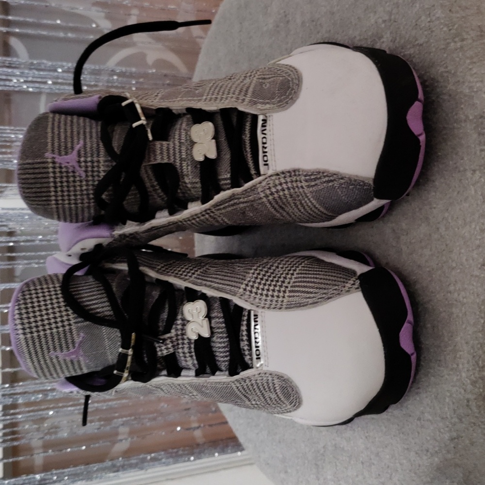 COPY - Nike Air Jordan size 5 in boys and 7 in Women. Light purple black and…